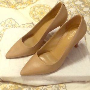 Michael Kors Nude Pumps Size 7